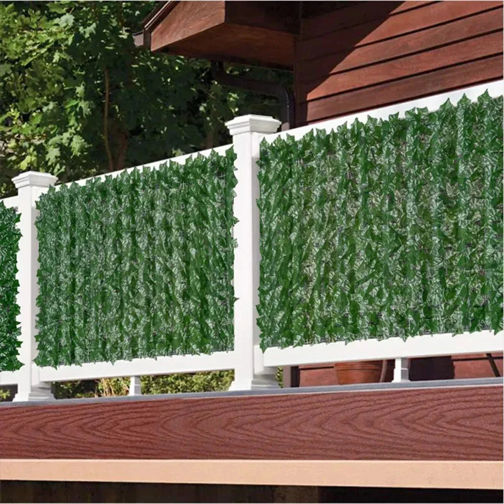 Green Ivy Privacy Screen