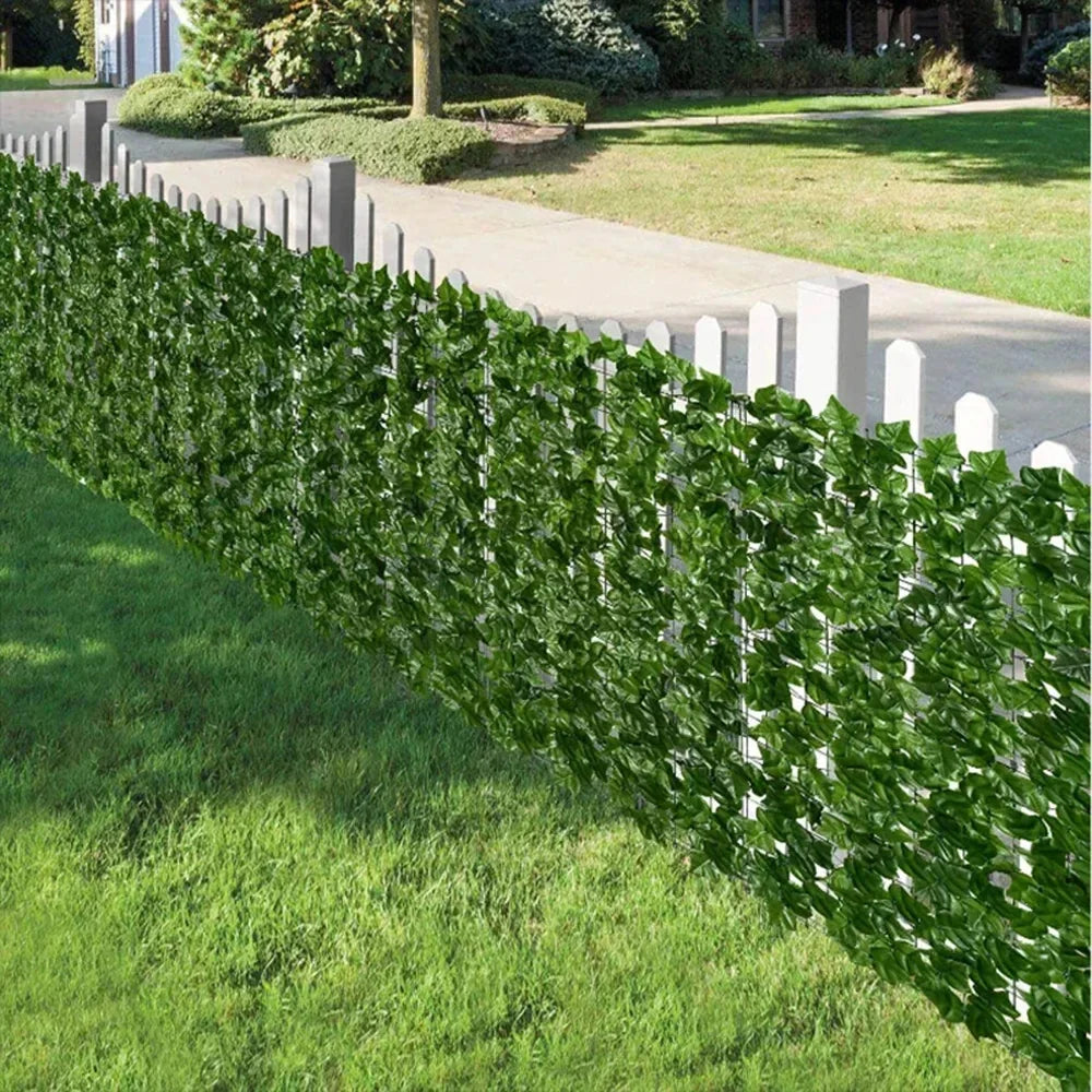 Green Ivy Privacy Screen